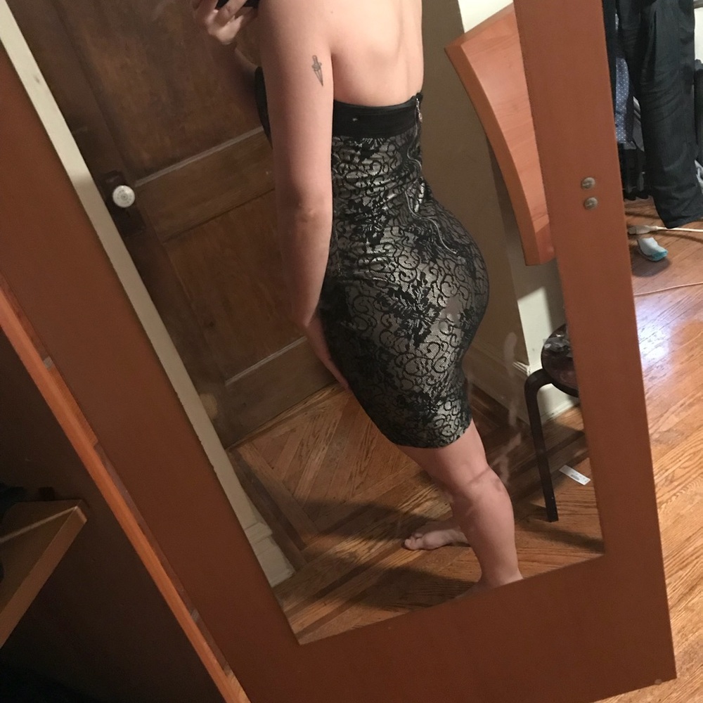 Black Body Con Dress - Picture 7 of 8